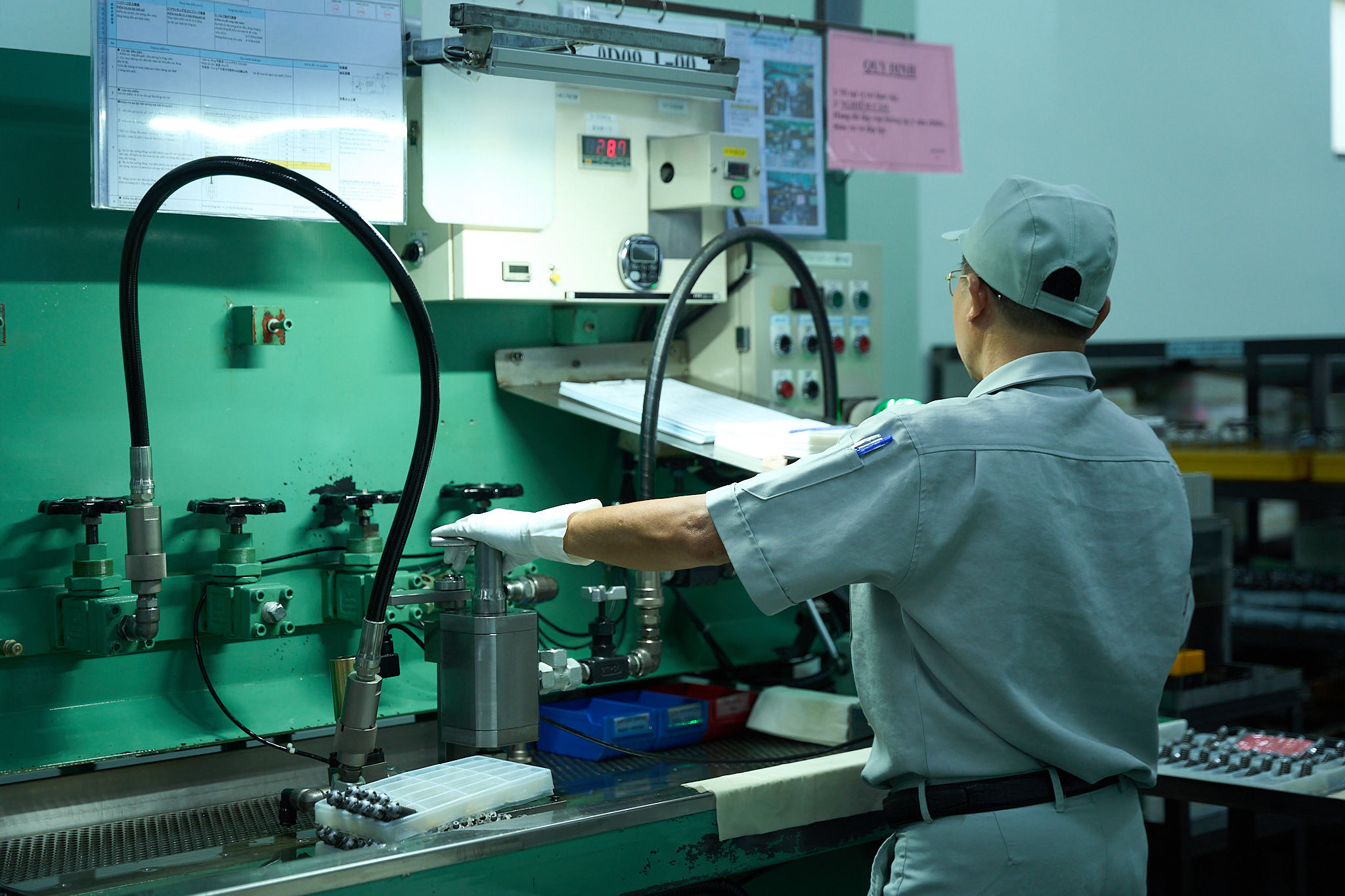 Lắp ráp & Điều chỉnh áp suất e